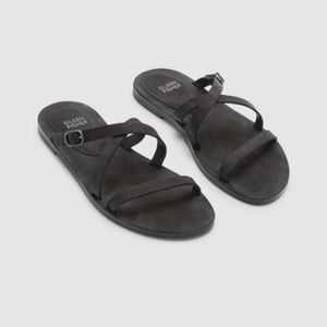 NEW Eileen Fisher Dali Black Flat Strap Sandal 9